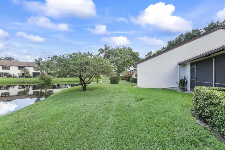 3356 Carambola Cir S_030