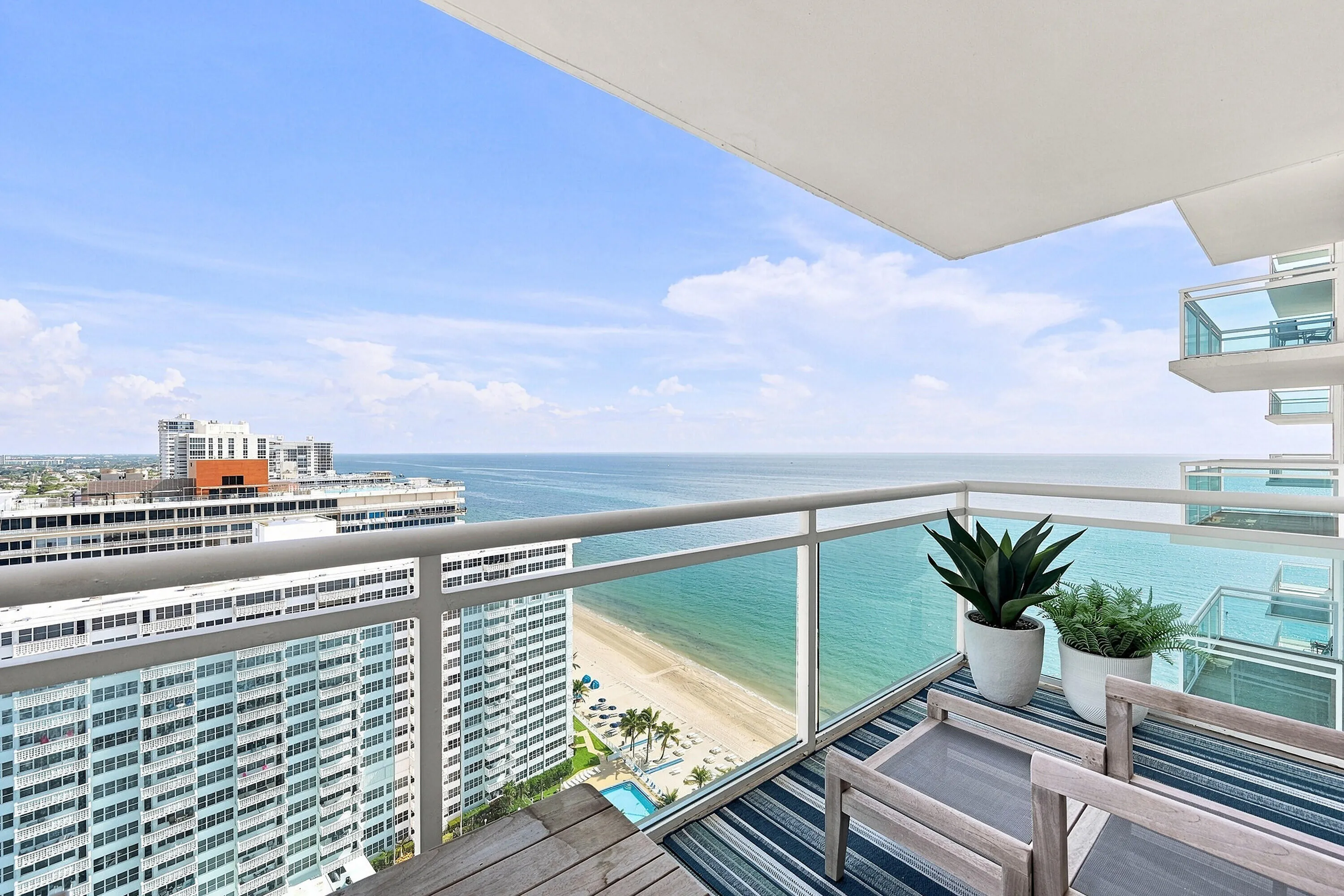 24_balcony