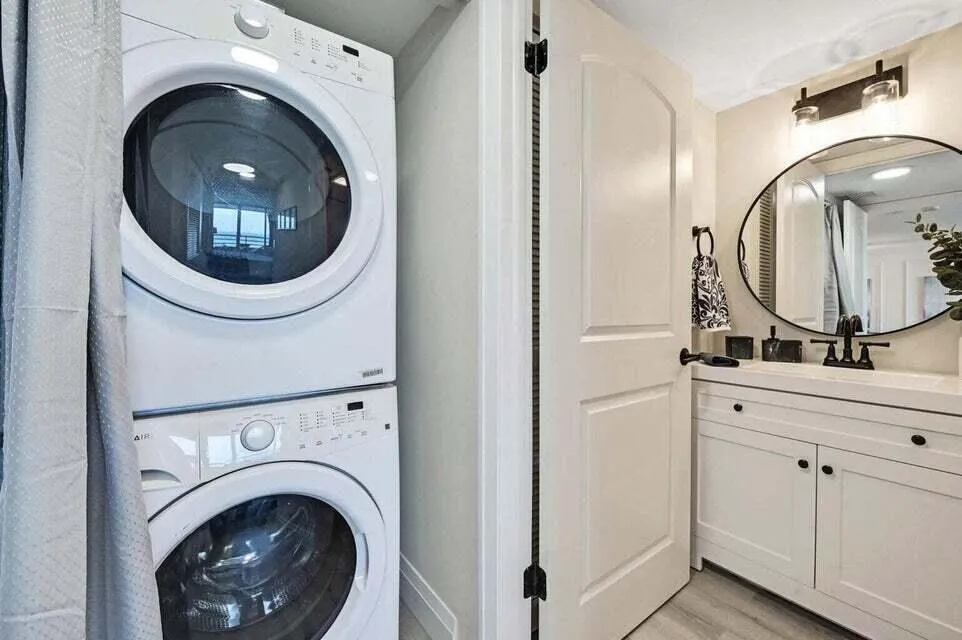2nd Bathroom