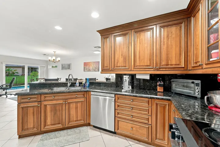 13_kitchen