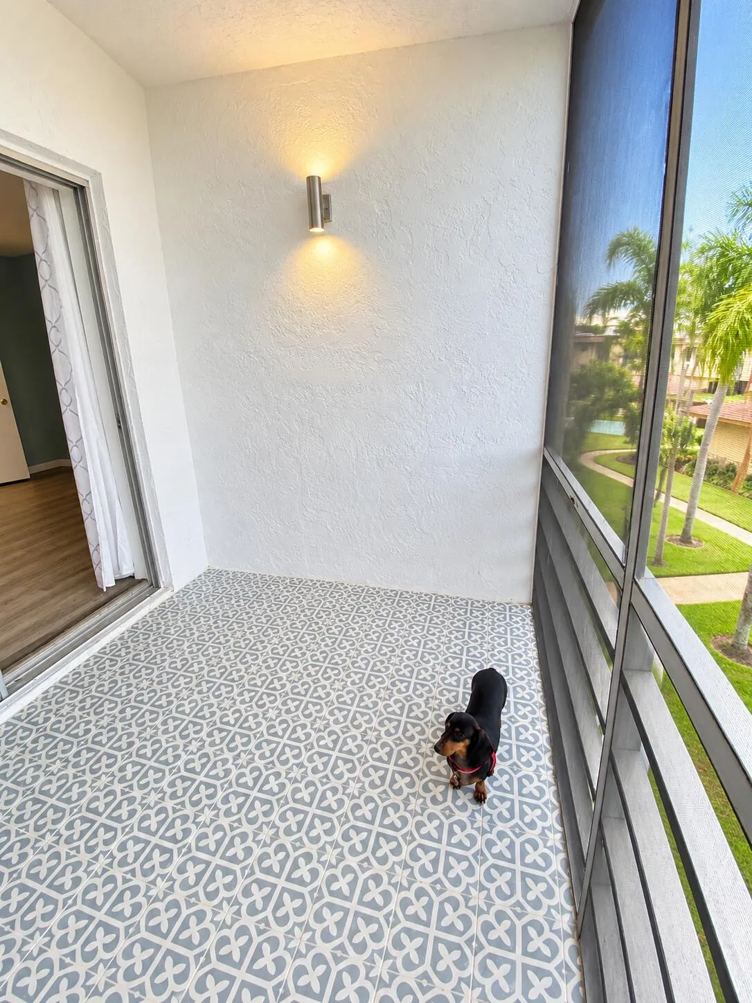Screen enclosed balcony