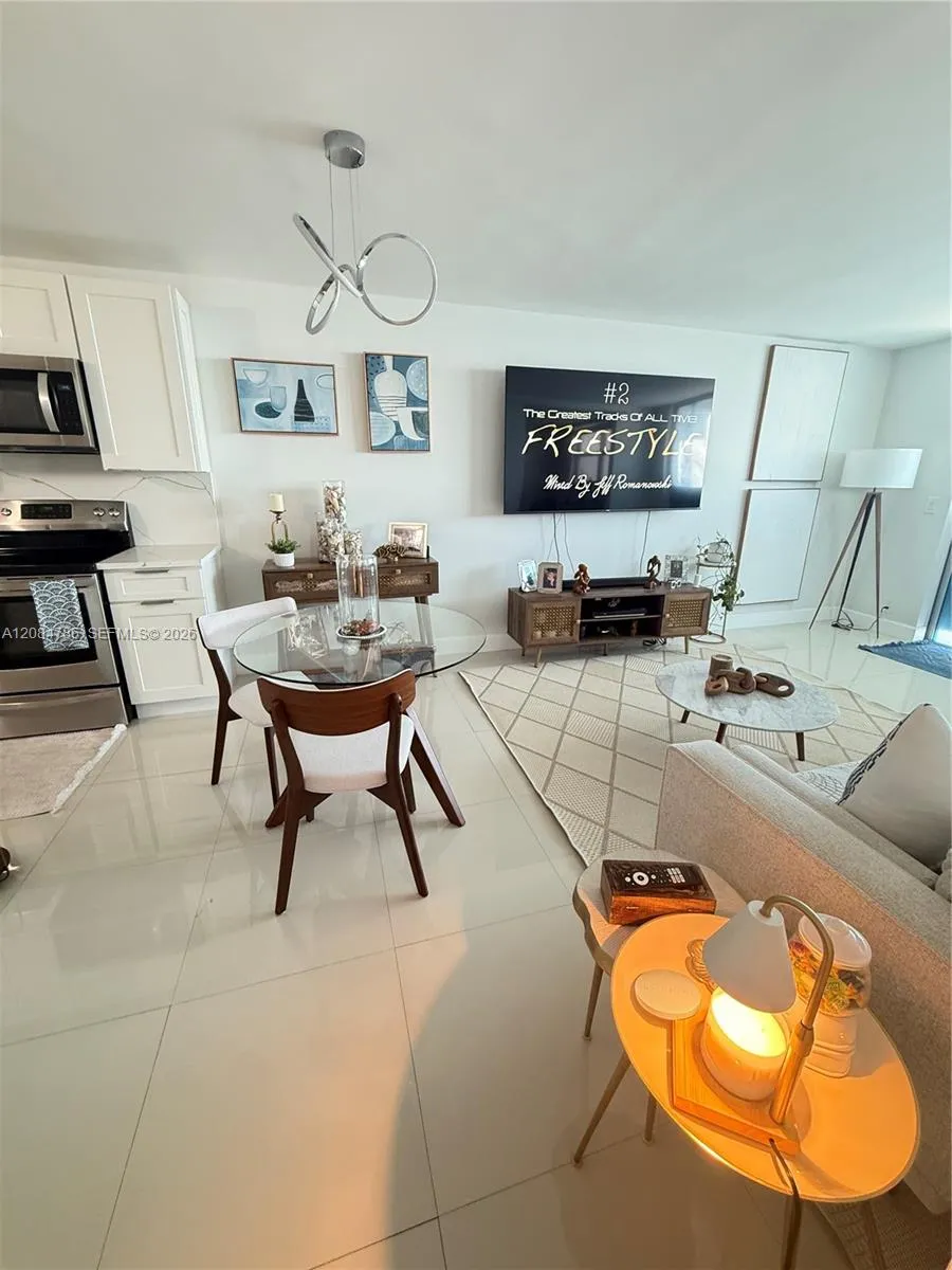 Living and dinning room area