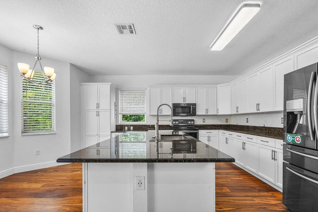 015-6328StonehurstCircle-LakeWorth-FL-33
