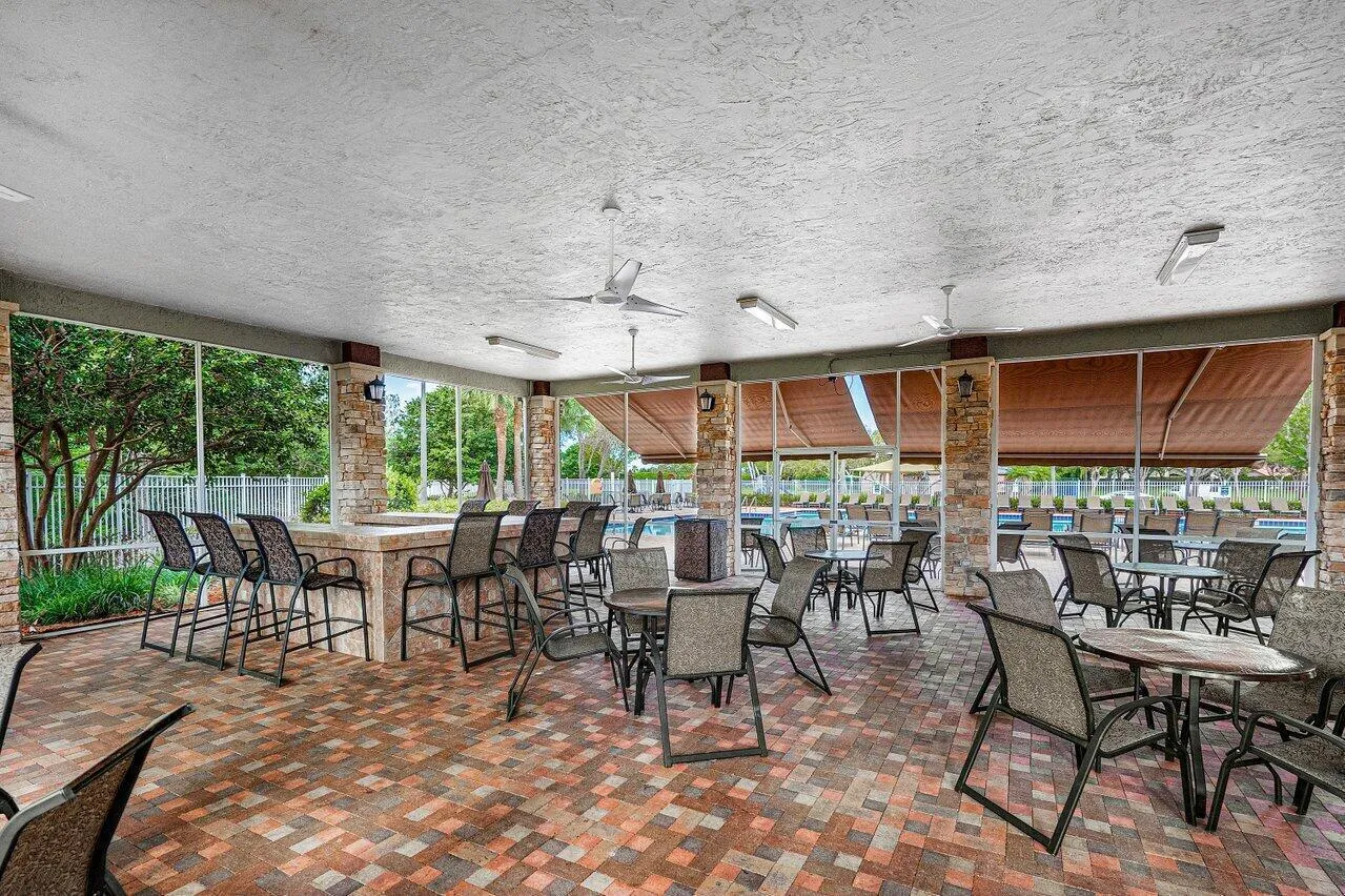 Clubhouse Seating