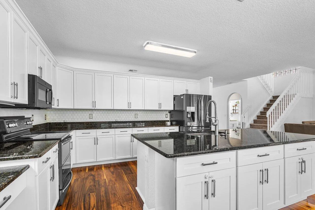 017-6328StonehurstCircle-LakeWorth-FL-33