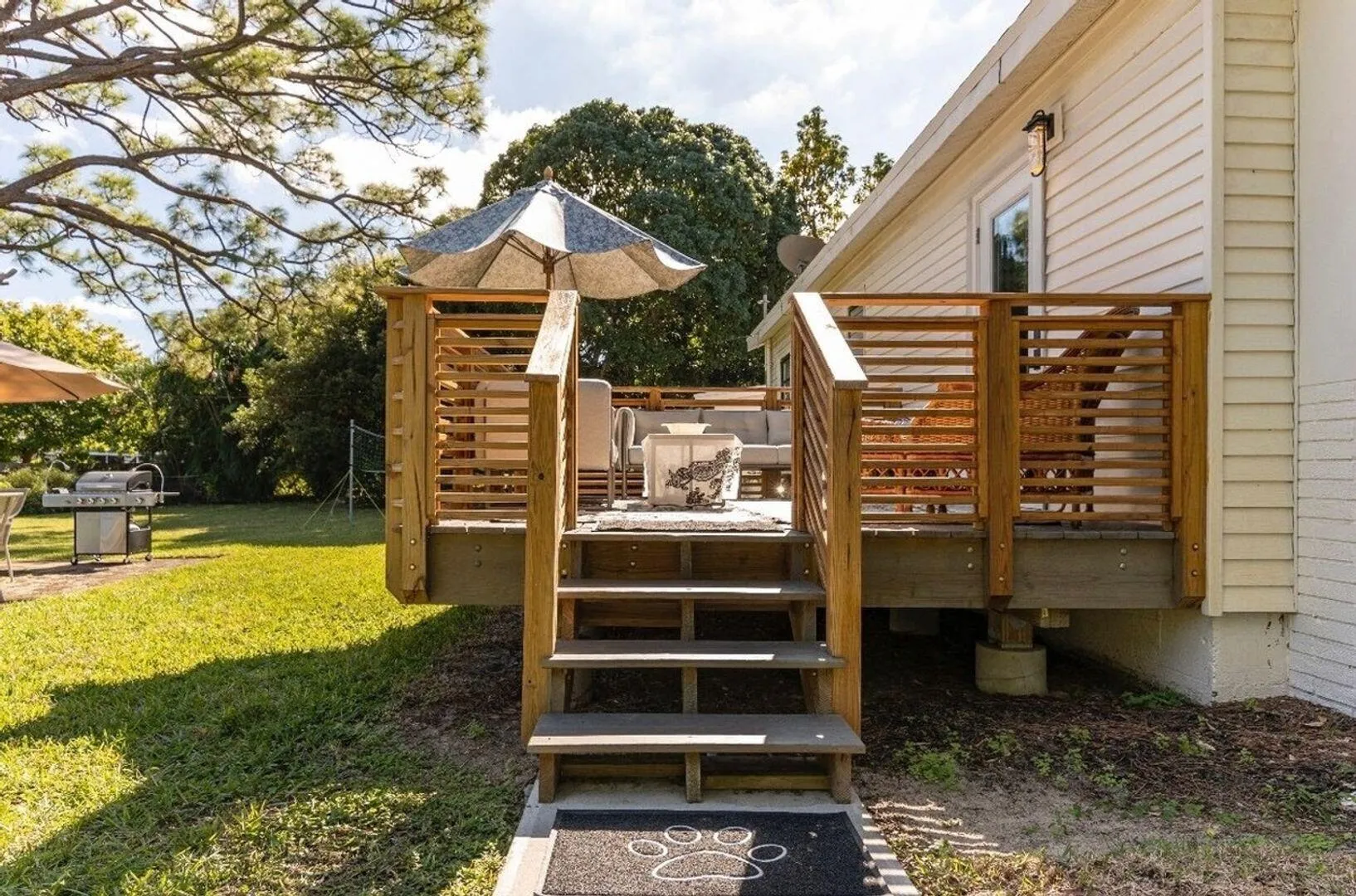 private deck