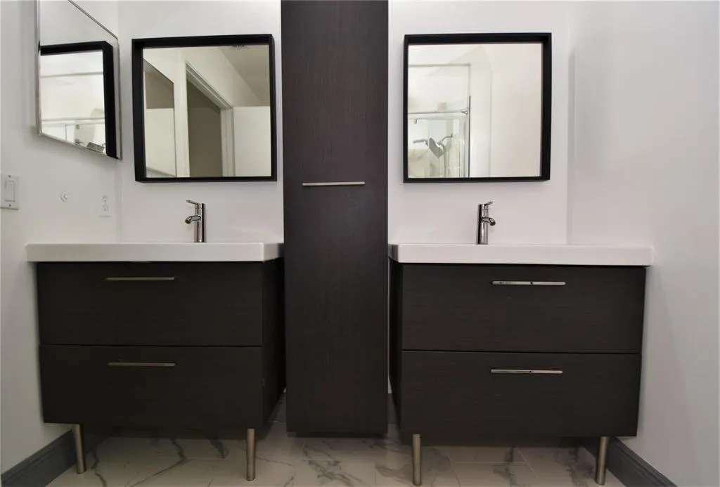 master bath 1
