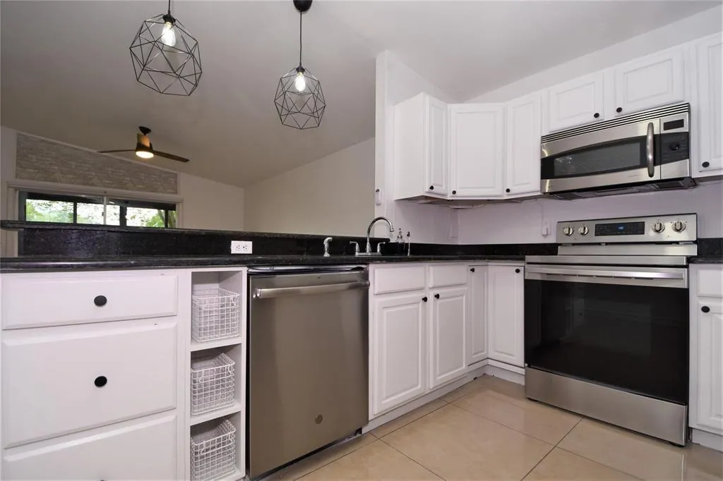 Kitchen 3