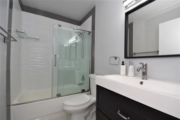 2nd bathroom 2