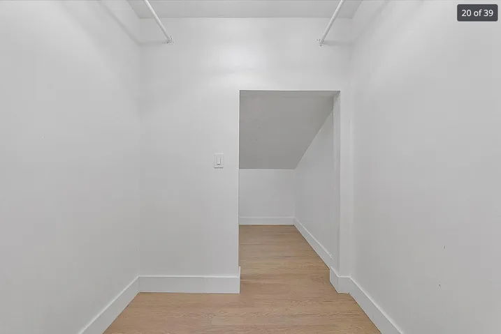 Closet bedroom 3
