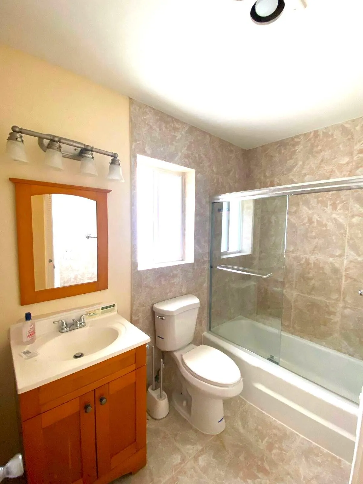 crysal lakes 209 bah