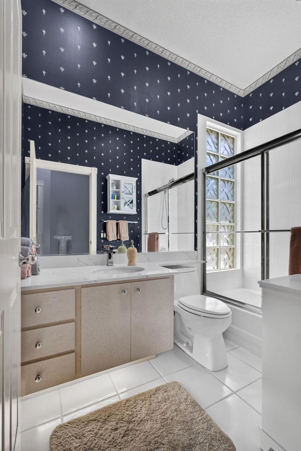 GUEST BATHROOM