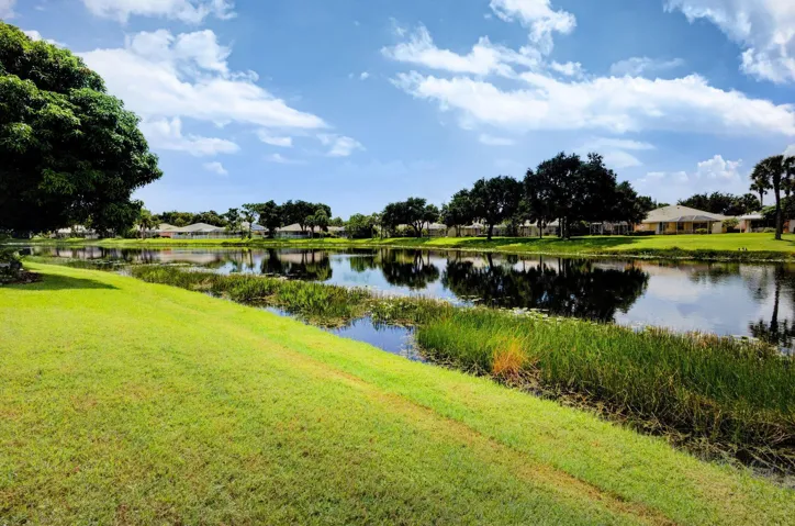 REAR LAKE VIEW