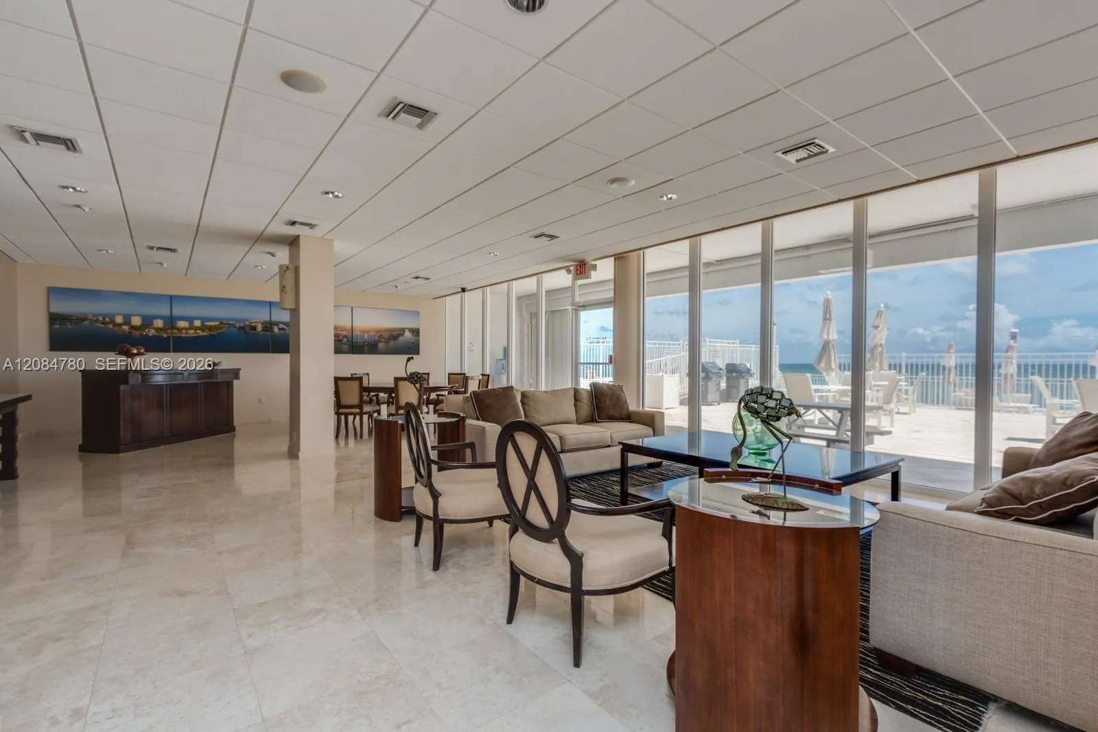CLUBROOM WITH POOL & OCEAN VIEW