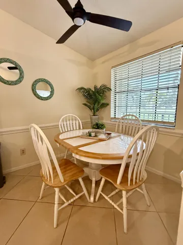 Eat in kitchen