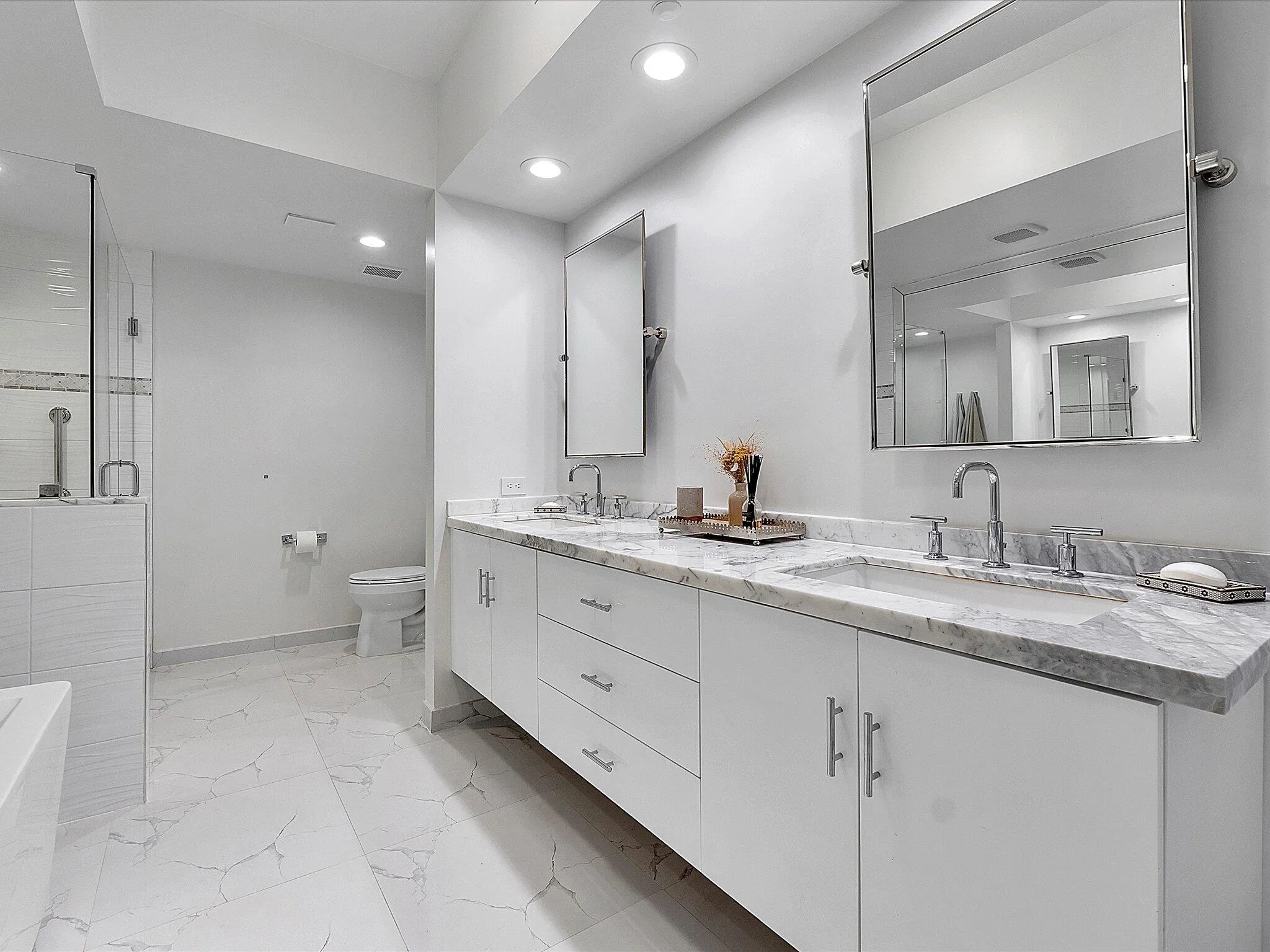 25-3100 N Ocean Blvd u1202_025