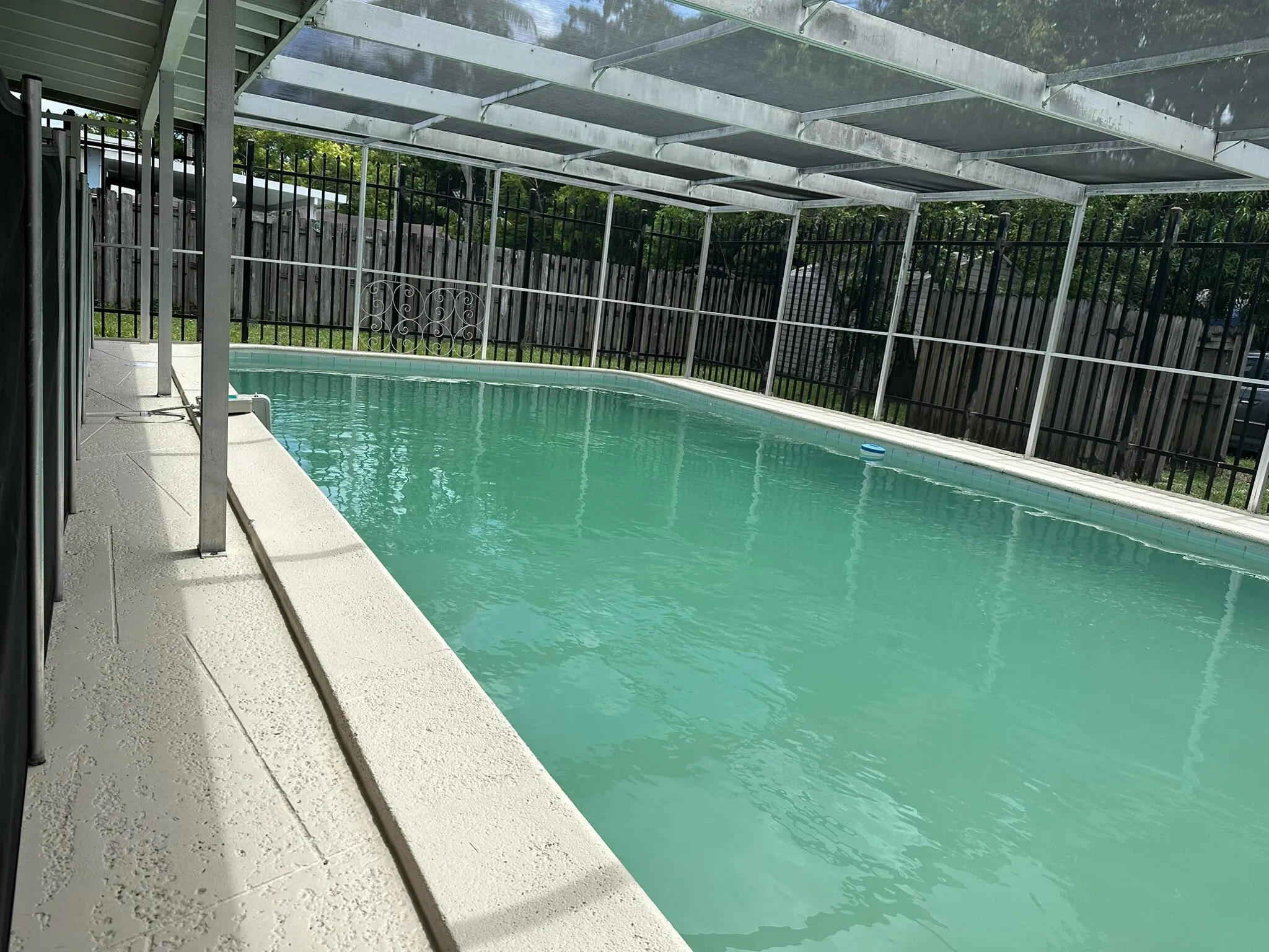 Screened pool