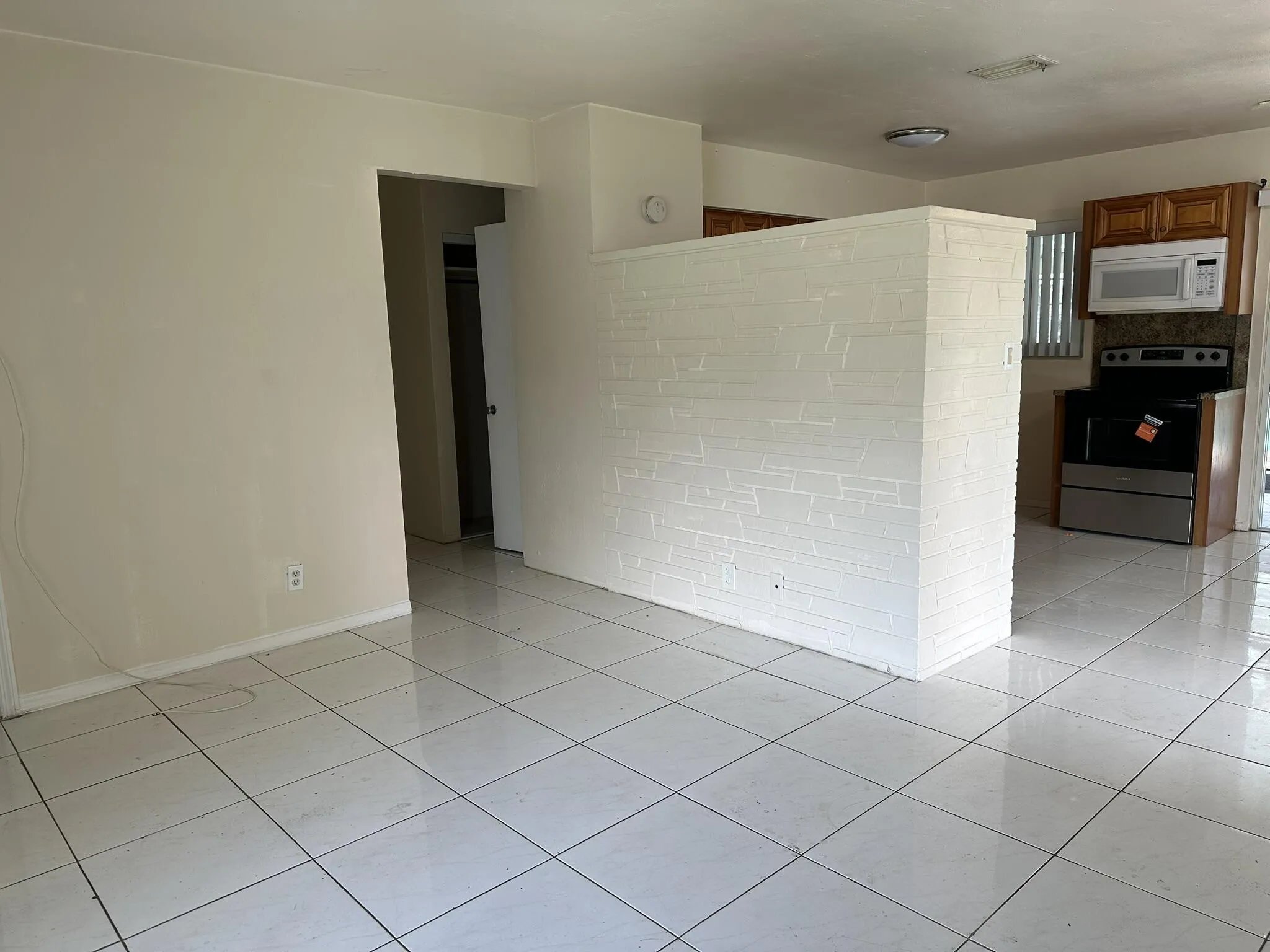 Living room 1