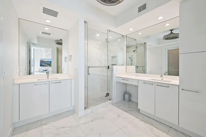 2 Water Clb Wy 603-9
