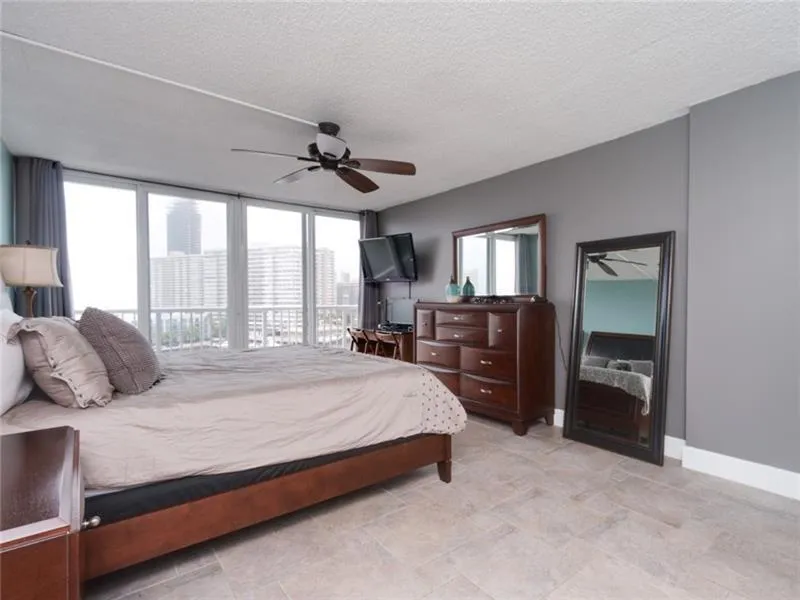 master bedroom 2