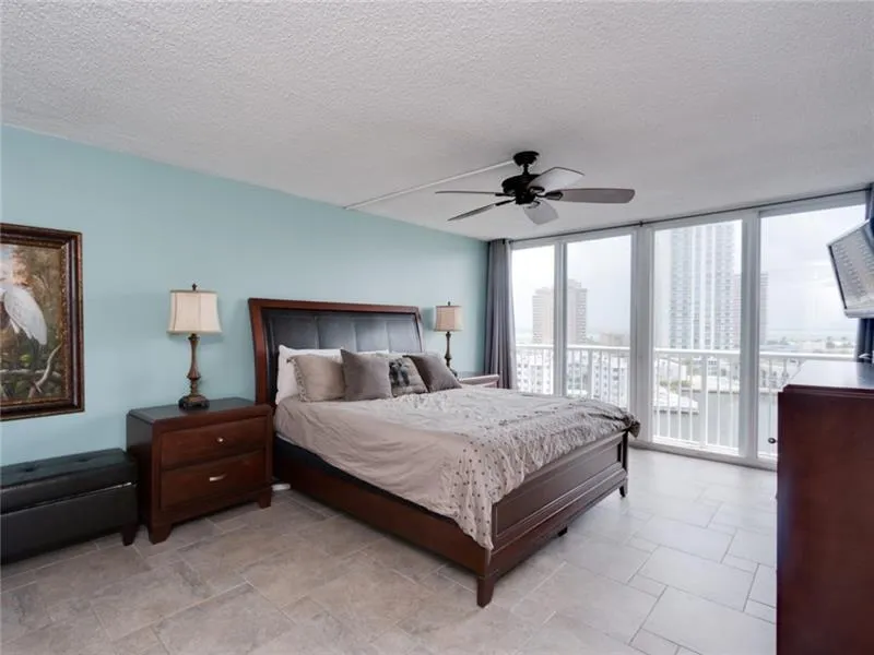 master bedroom room