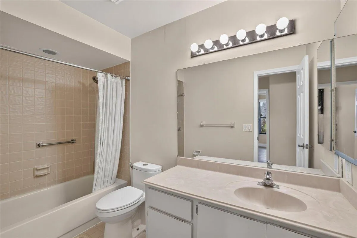 17-8I8A3673