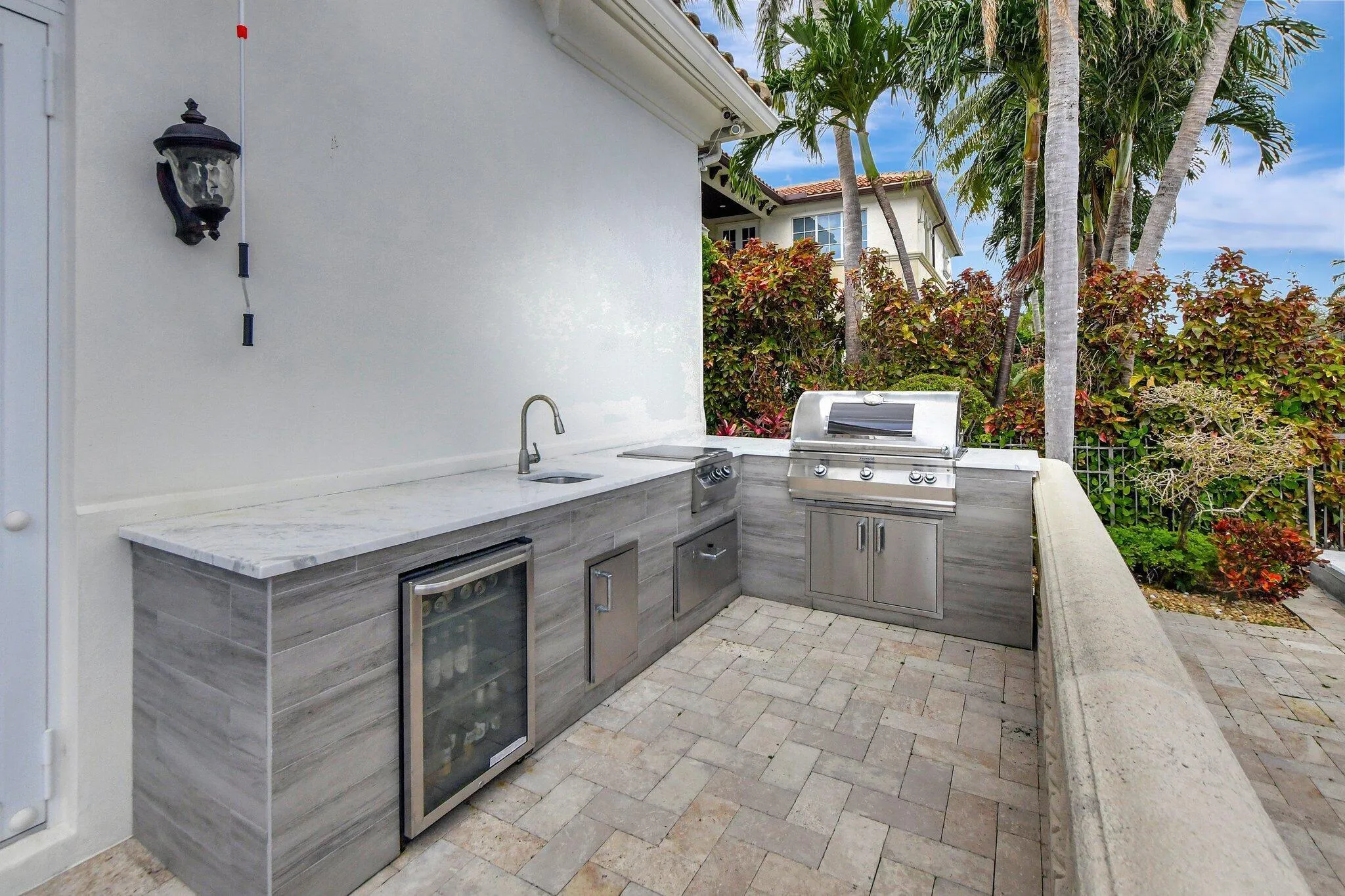 Outdoor Kitchen