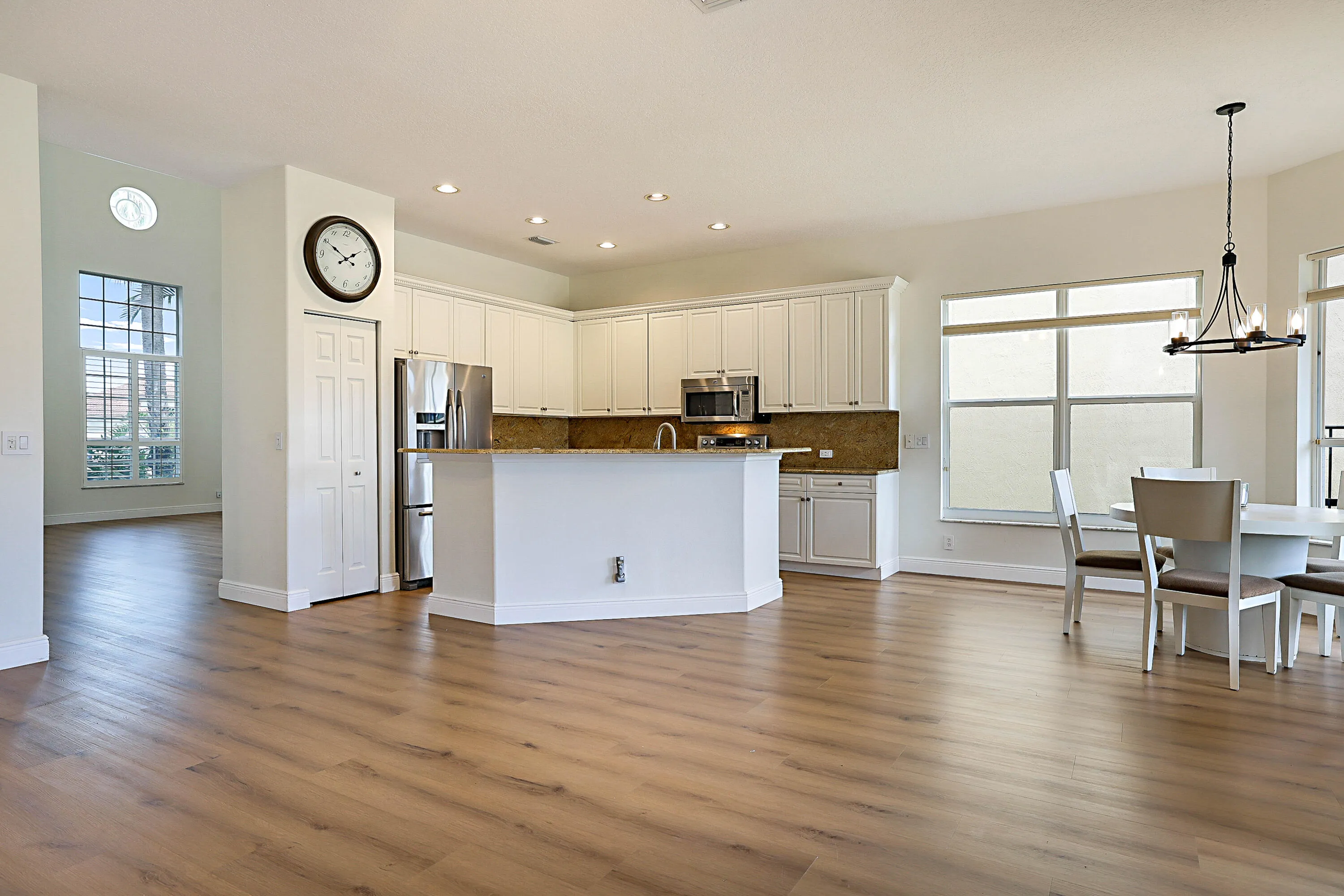11065 Stone Creek St -24