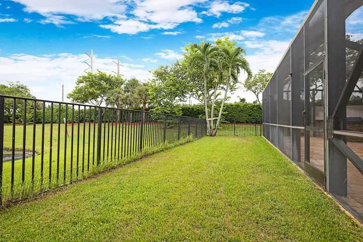 11065 Stone Creek St -48