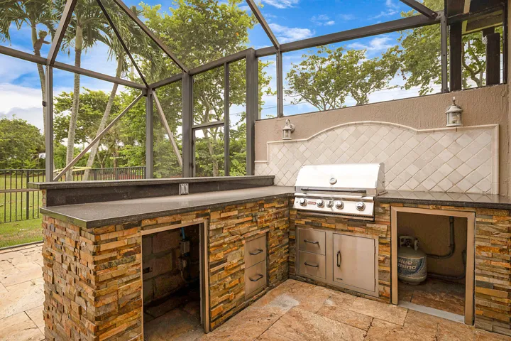 11065 Stone Creek St -47