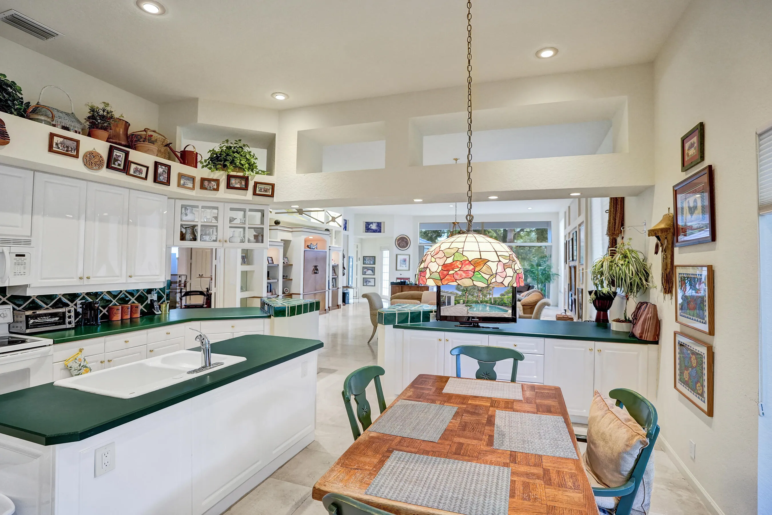 16106 Villa Vizcaya | Limited Golf | AR
