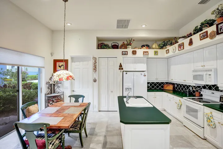 16106 Villa Vizcaya | Limited Golf | AR
