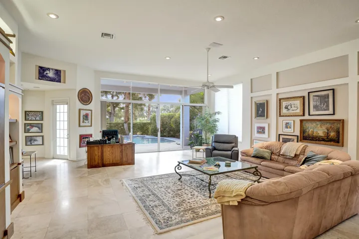 16106 Villa Vizcaya | Limited Golf | AR