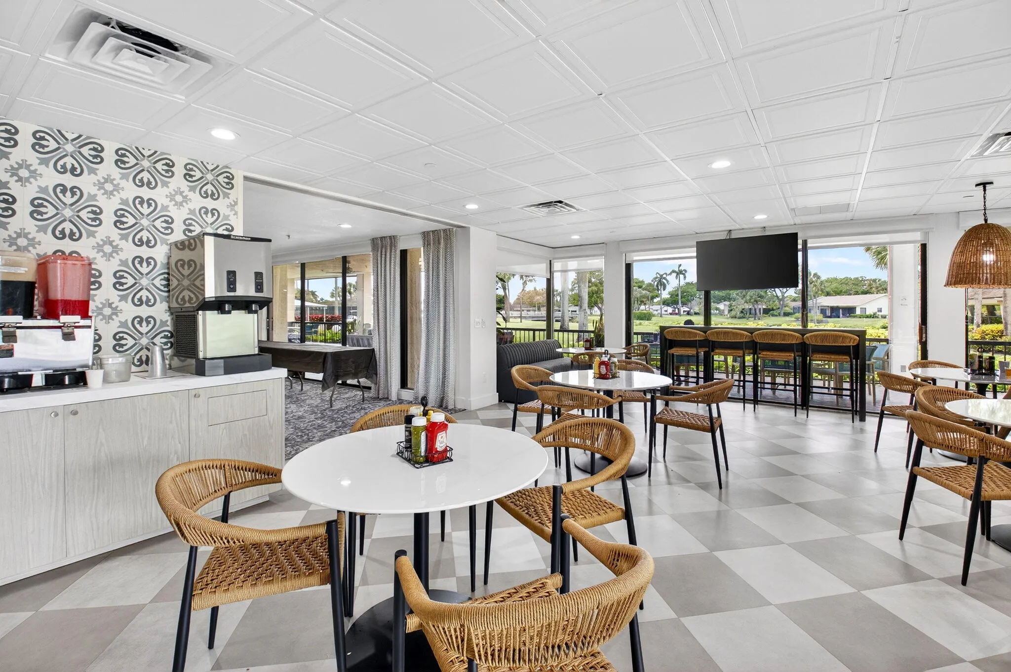 19th Hole Cafe