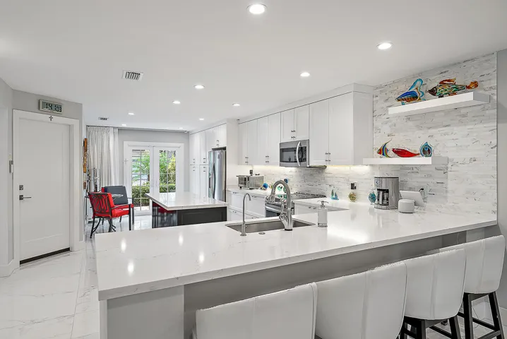 Open Kitchen