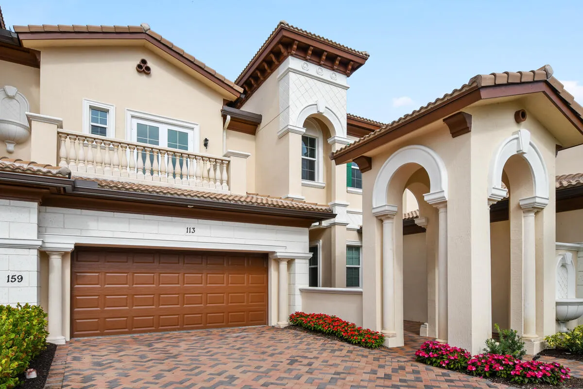 159 Tresana Boulevard, #113