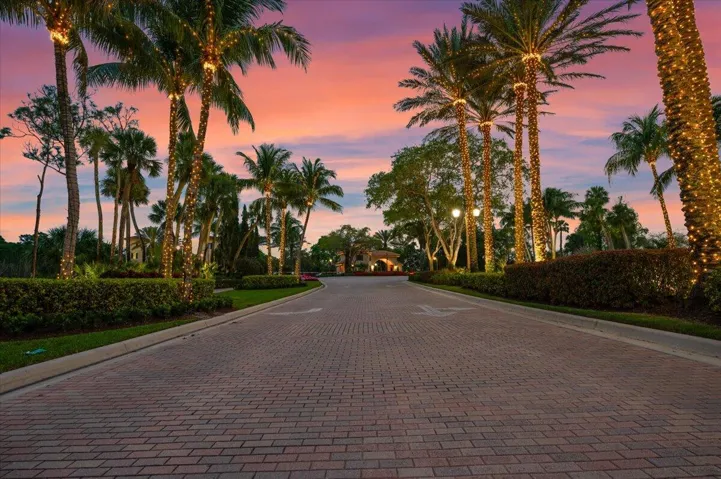 Entrance to Jupiter Country Club