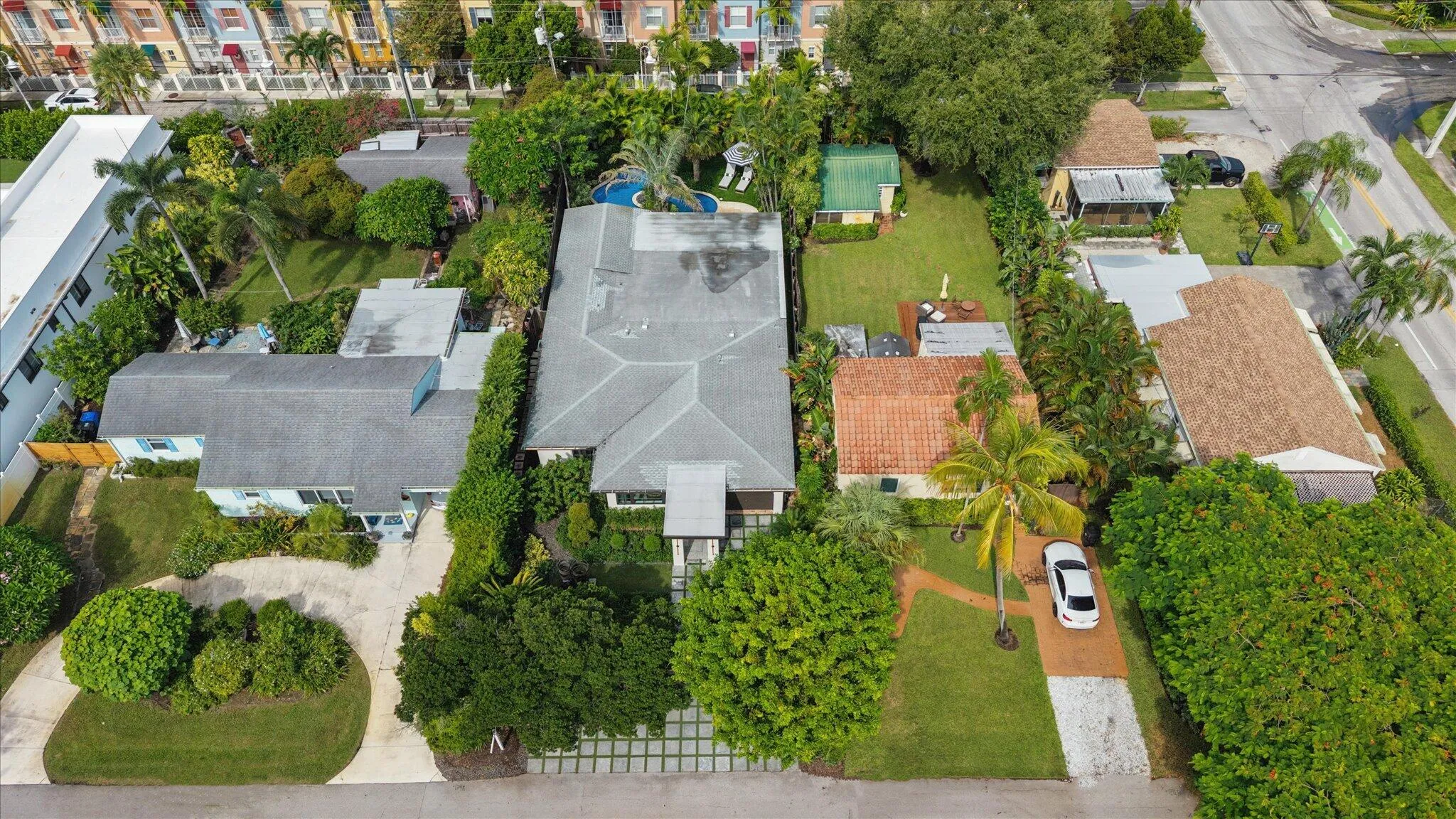 40-Steiner-541 NE 8th Ave-36