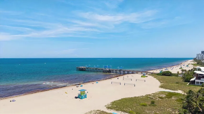 Pompano pier only a few blocks away