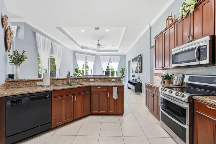 3_Interior Kitchen