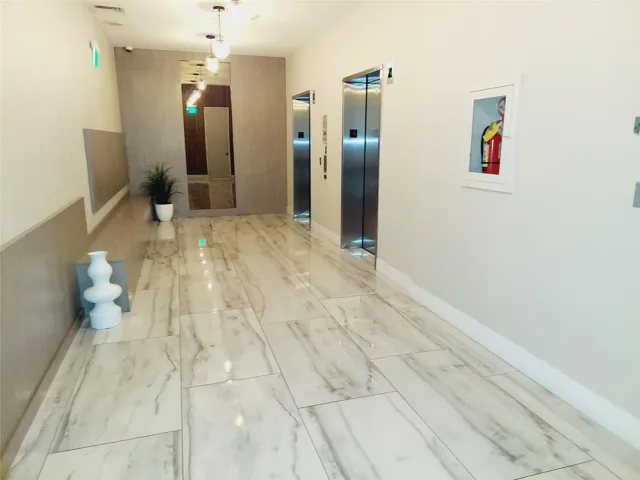 ELEVATOR LOBBY