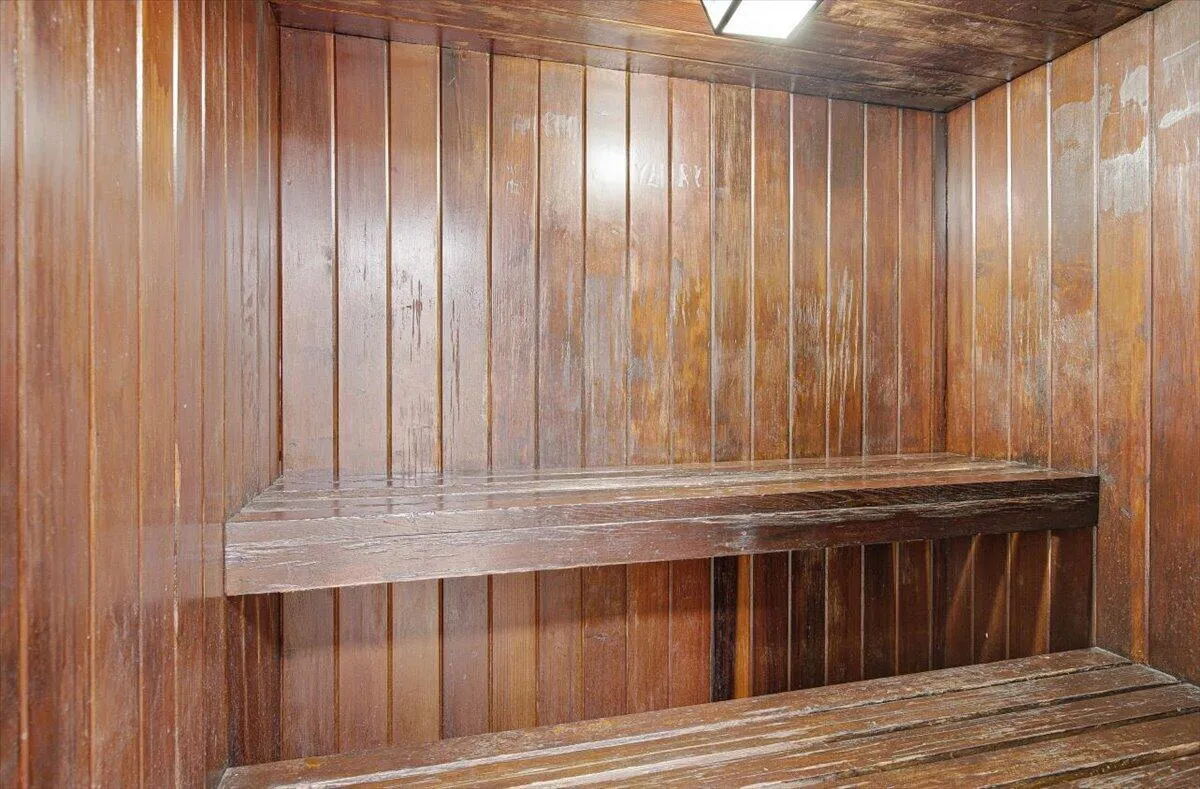 39-Clubhouse-Sauna