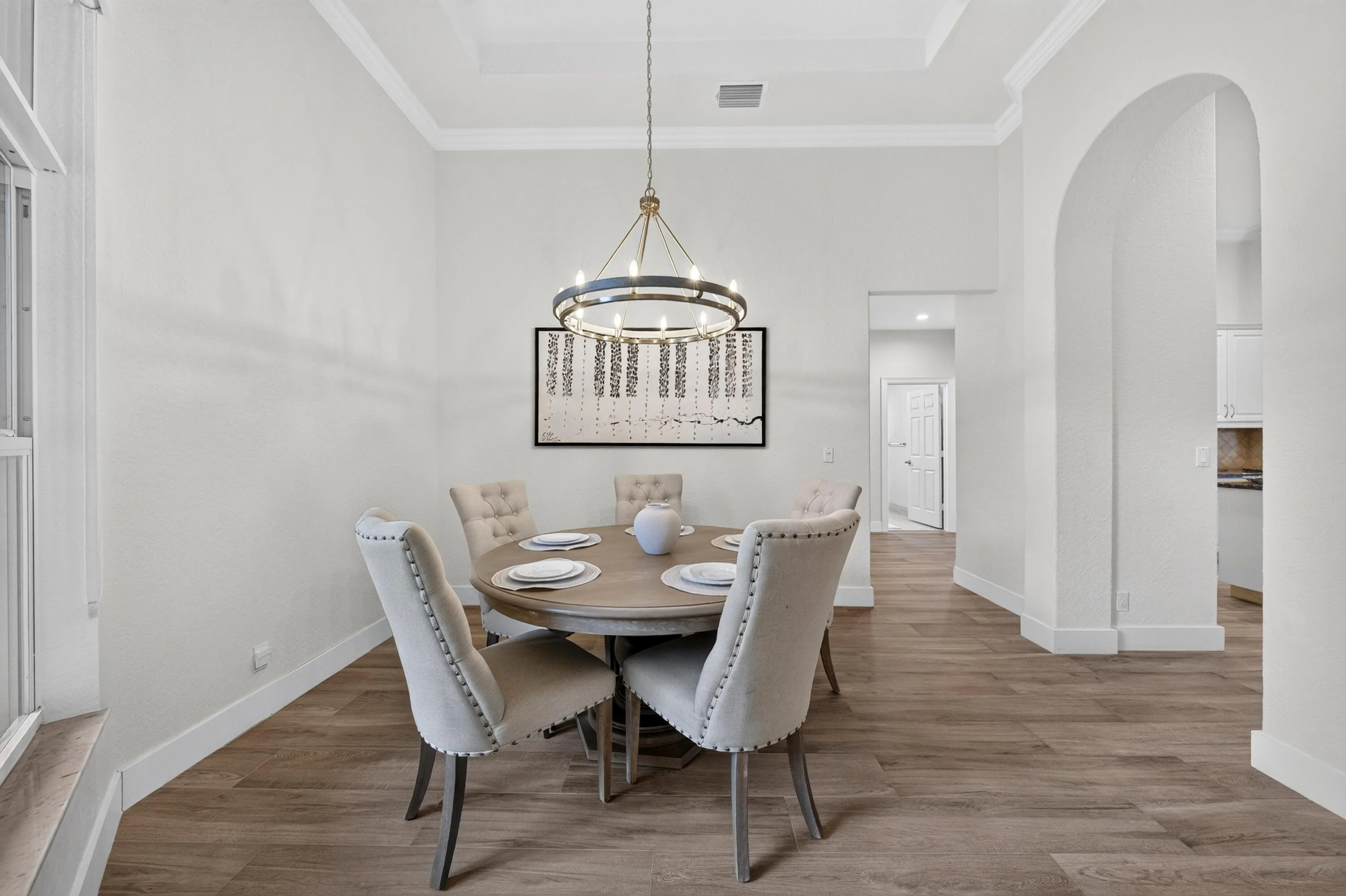 012-034-Dining Room-4000x2664
