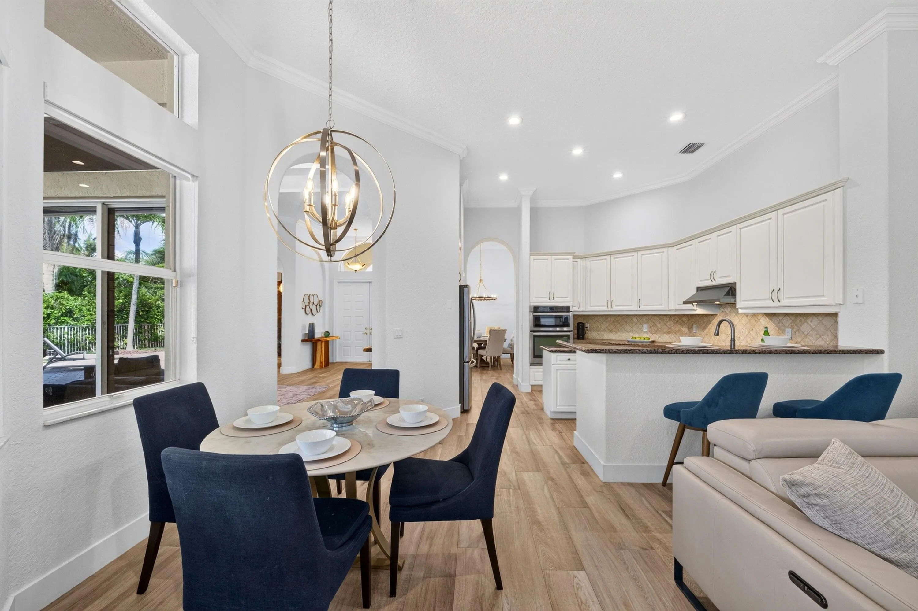 020-016-Breakfast Nook-4000x2664