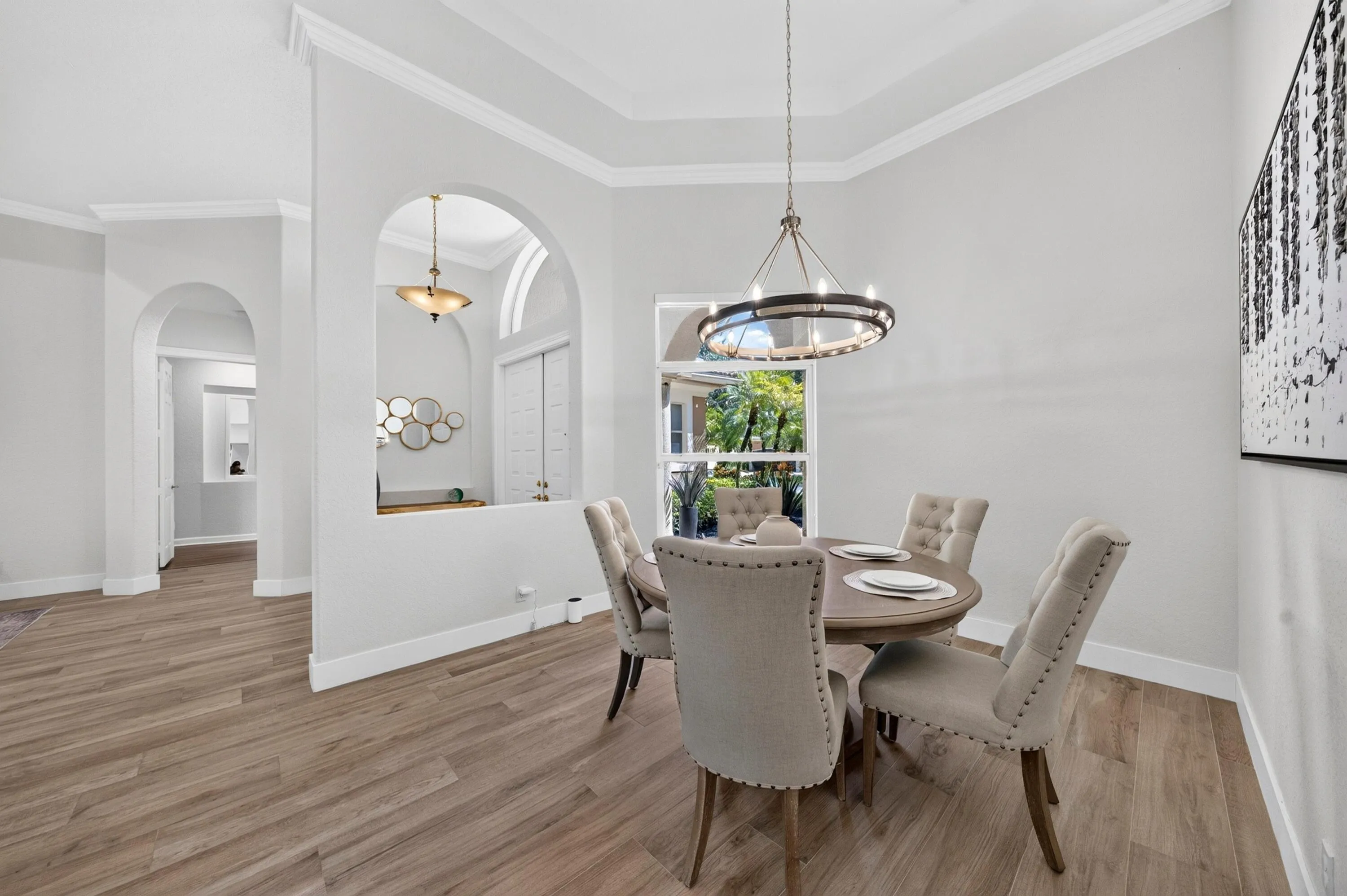 014-044-Dining Room-4000x2662
