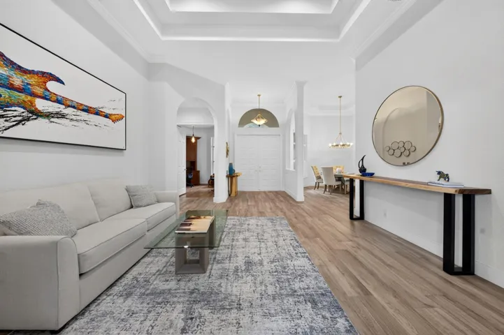 010-020-Living Room-4000x2662