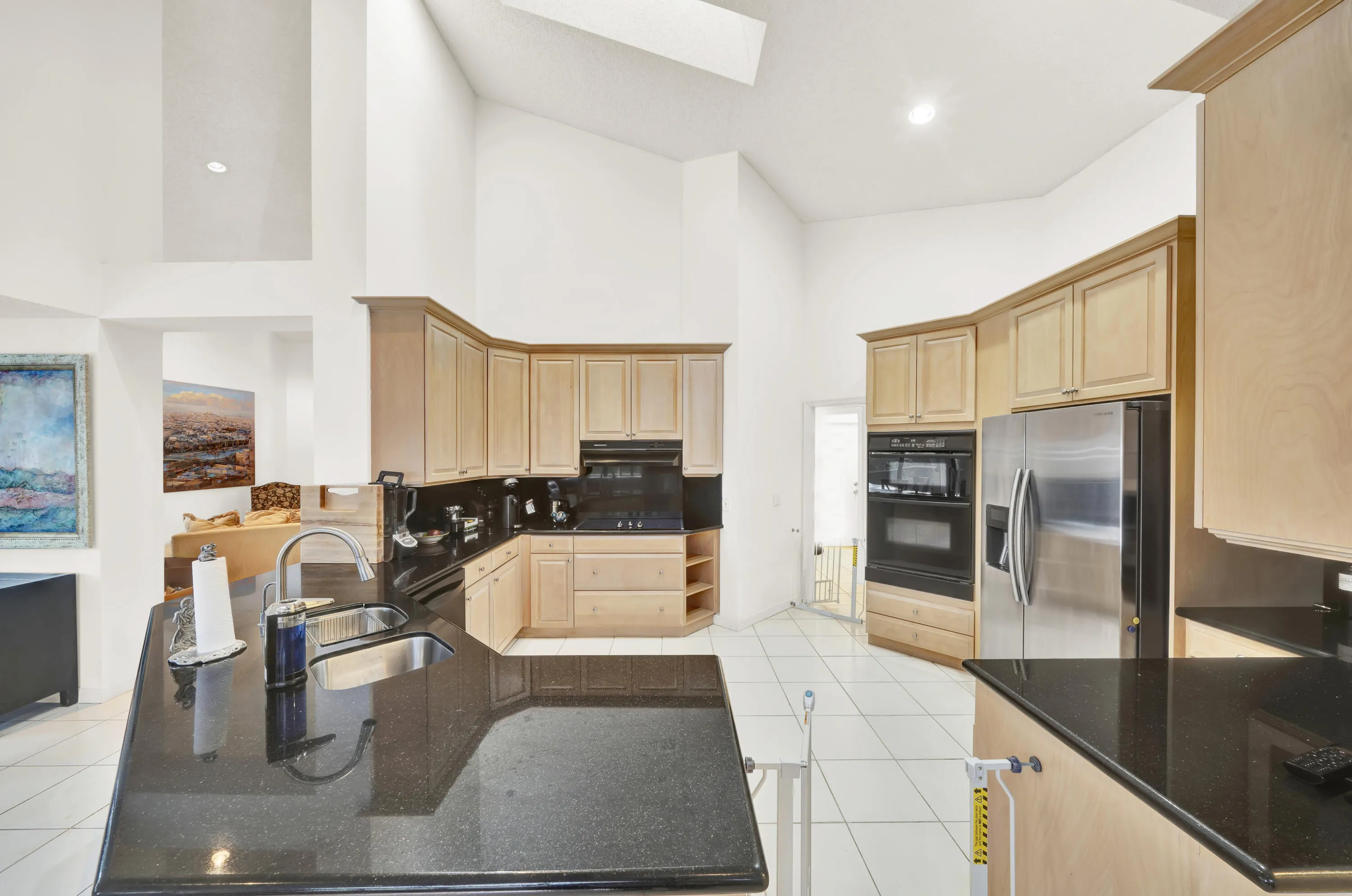 Kitchen (2) (3)