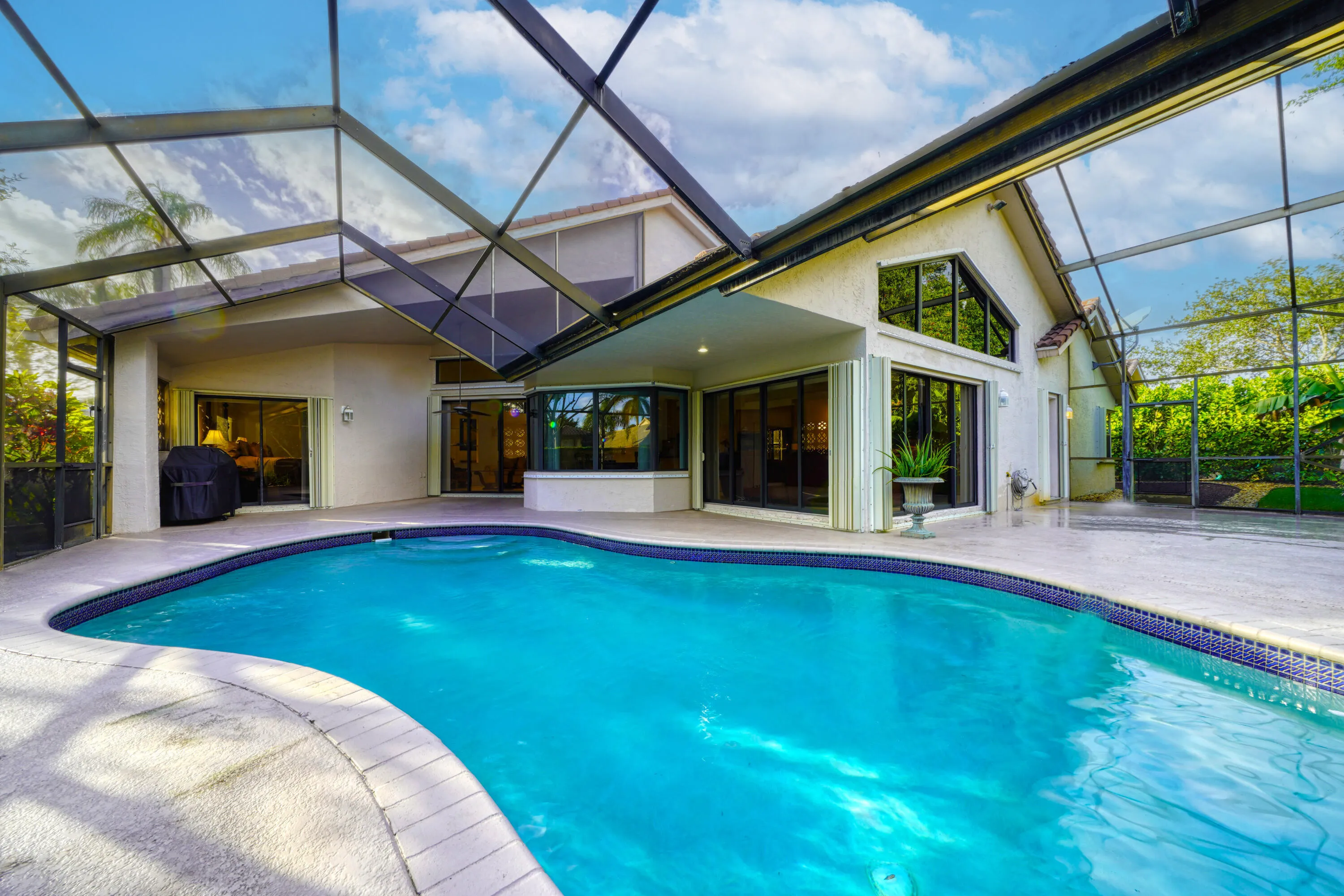 Pool-Patio (3)