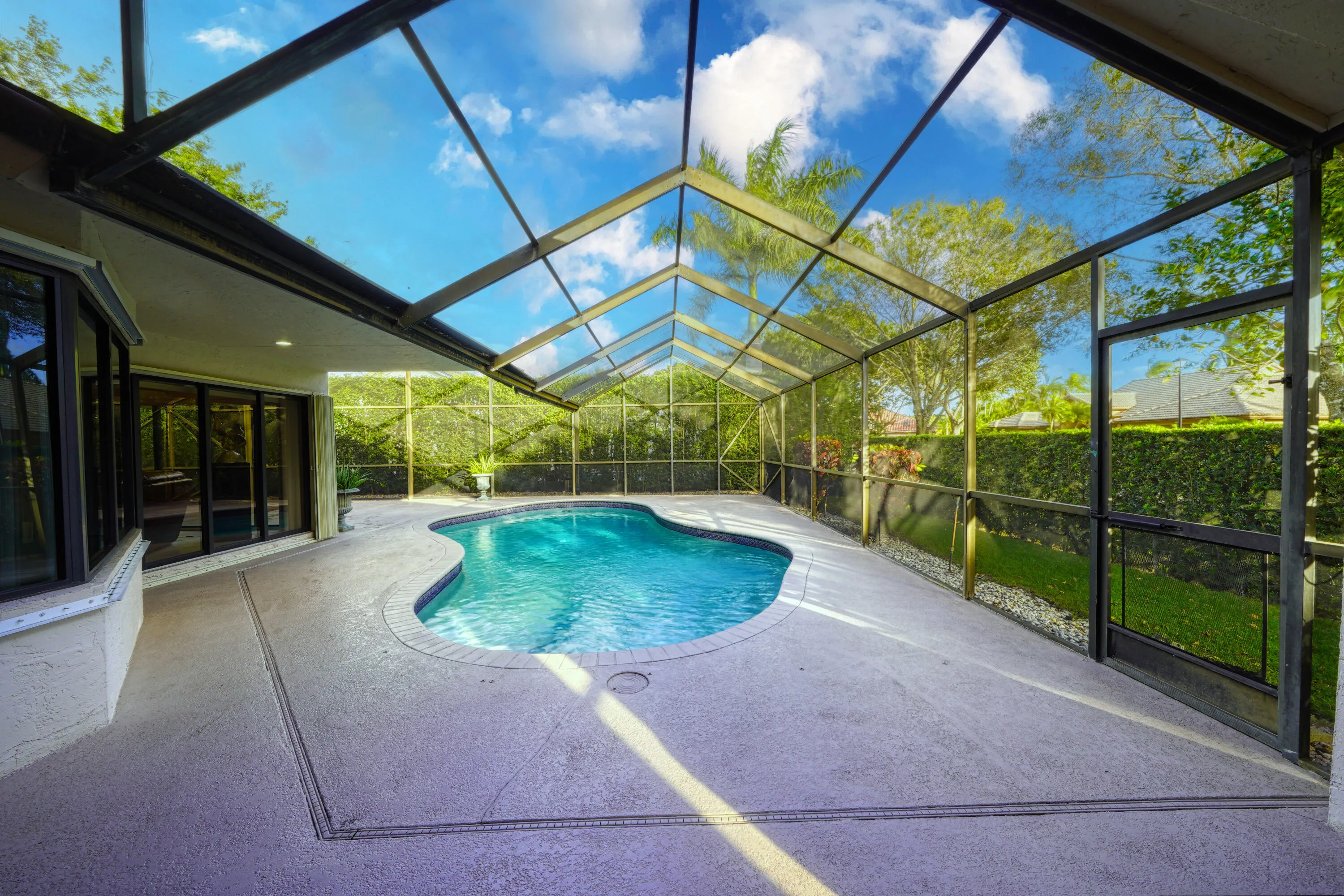 Pool-Patio (1)