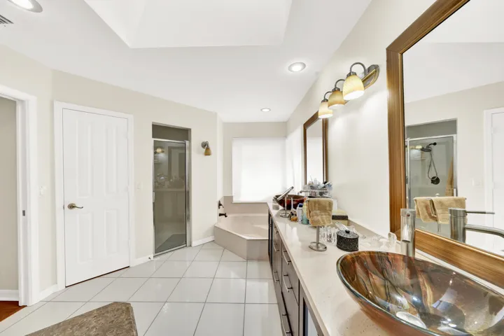 Owner's Suite (5) (1)